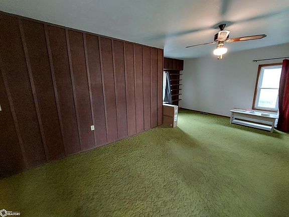 2nd image of 808 9th Ave