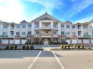 9104 Falston Cir, Old Bridge, NJ 08857