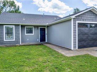 128 Saskatchewan Rd, Roland, OK 74954