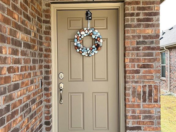 3rd image of 2448 Opaline Dr