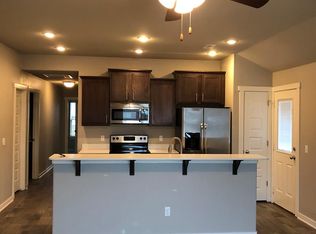 505 W Weymouth #A, Siloam Springs, AR 72761