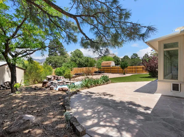 1433 Camino Cerrito SE, Albuquerque, NM 87123