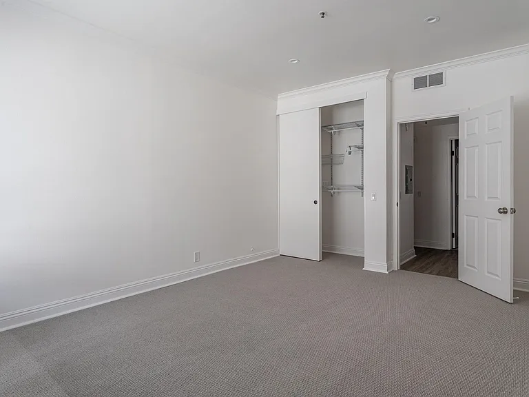 5865 Friars Rd #3305 — Photo 11