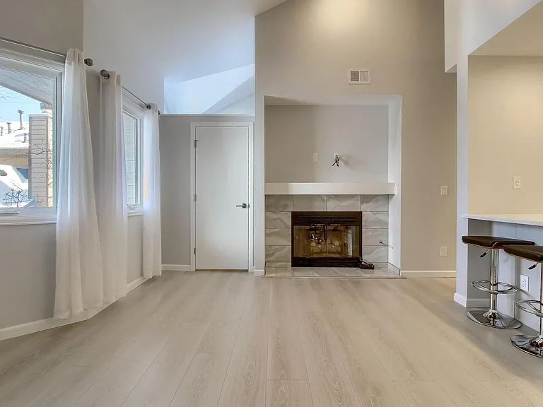 170 S Jackson St #203 — Photo 5