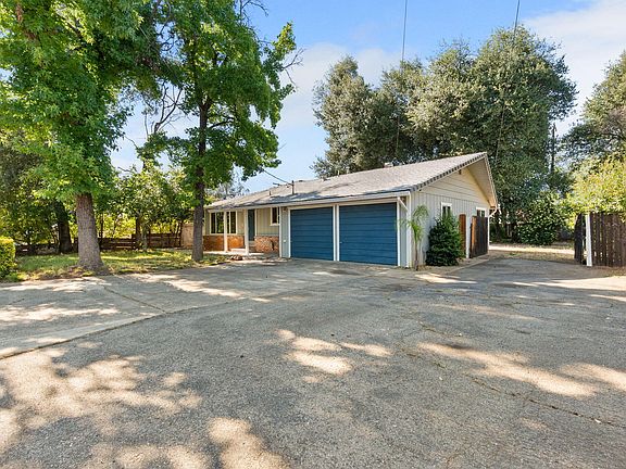 3rd image of 1064 Ledell Dr