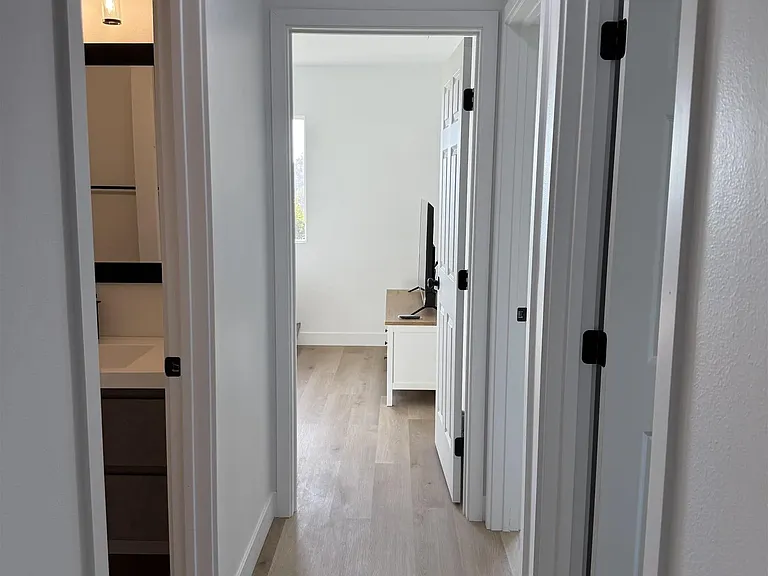 664 Carefree Dr — Photo 30