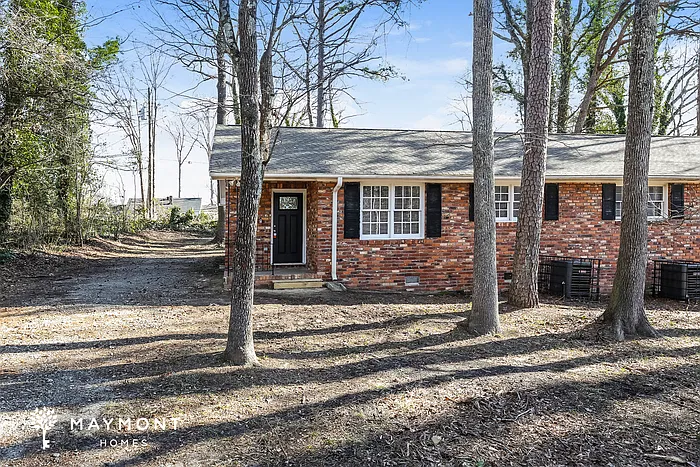 2 bed, 1.0 bath, 944 sqft, $1,145 — Photo 1