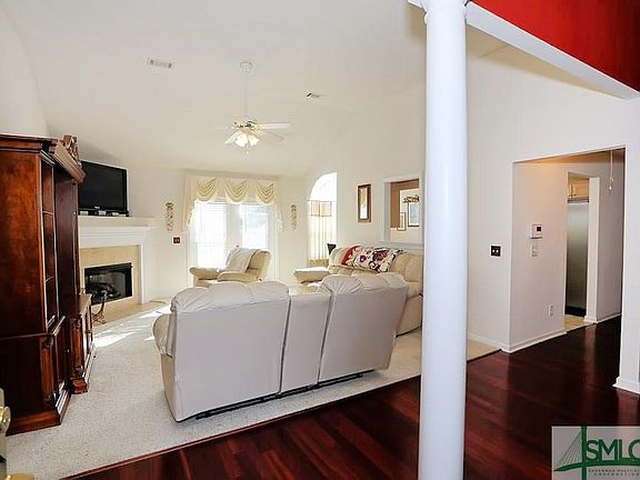 4th image of 268 Pink Dogwood Ln