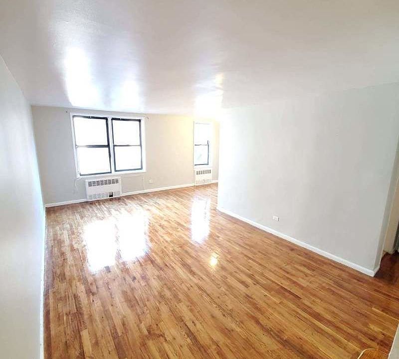 1st image of 405 E 16th St #4V