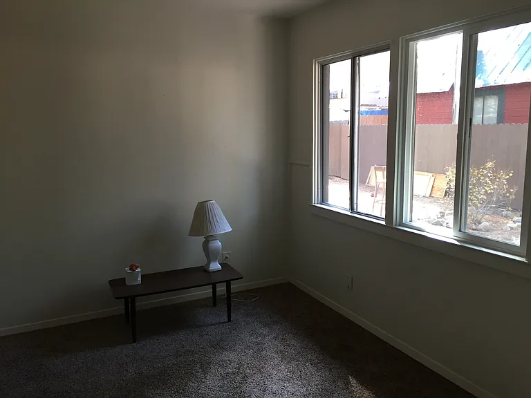 2565 Pinter Ave #2 — Photo 4