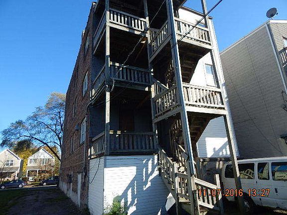 5th image of 1510 S Avers Ave