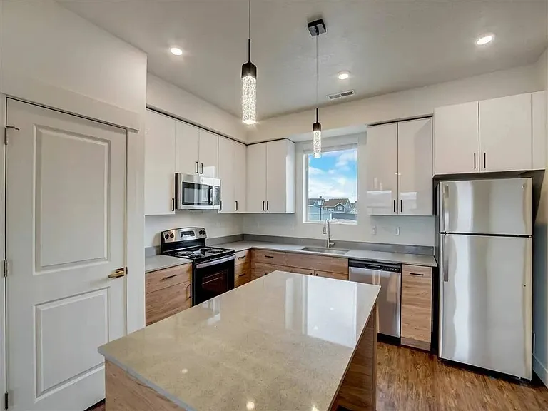 Vaseo Townhomes — Photo 12