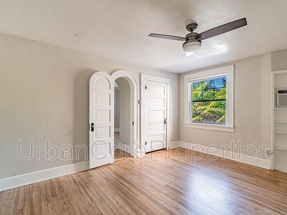 3rd image of 360 13th Ave NE APT 15