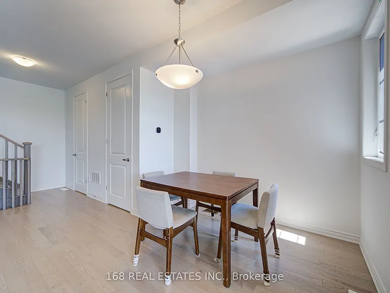 44 Azure Dr — Photo 17