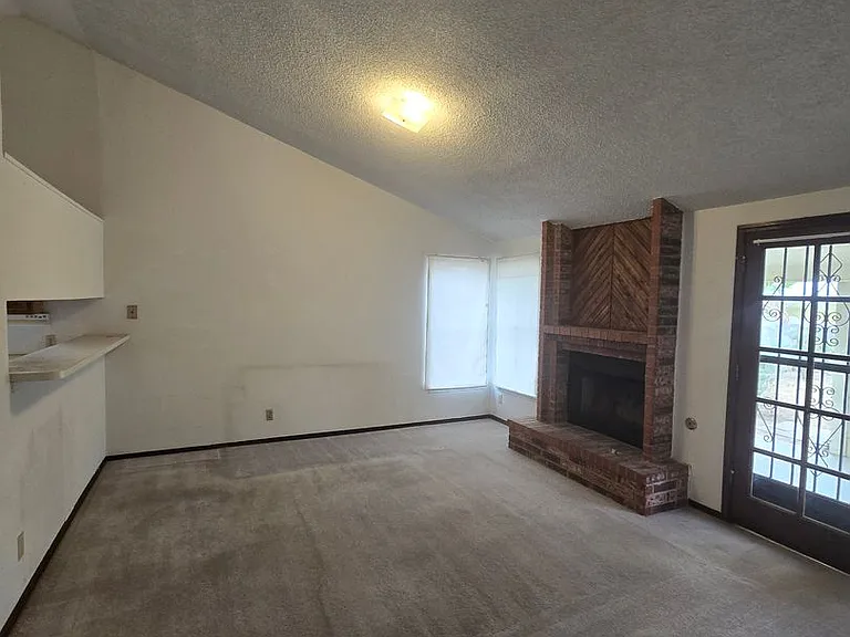 4536 General Maloney Cir — Photo 7
