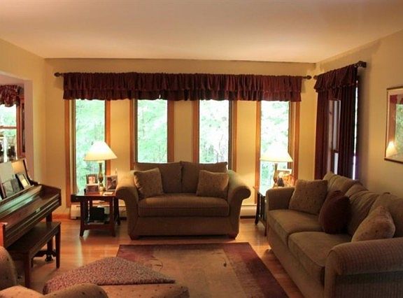 3rd image of 124 Skyview Dr