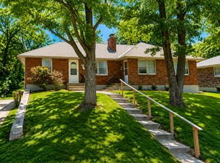 5404 Ditzler Ave, Raytown, MO 64133