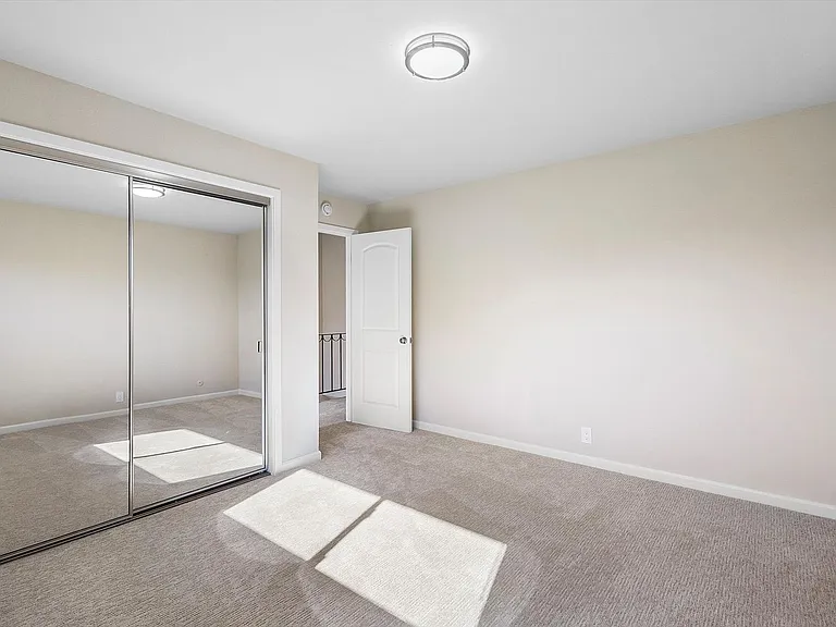 2150 Santa Clara Ave #G — Photo 15