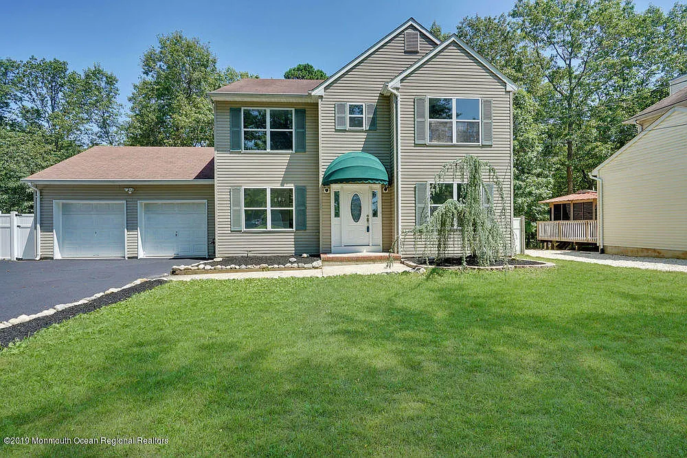 148 Forest Rd photo 1