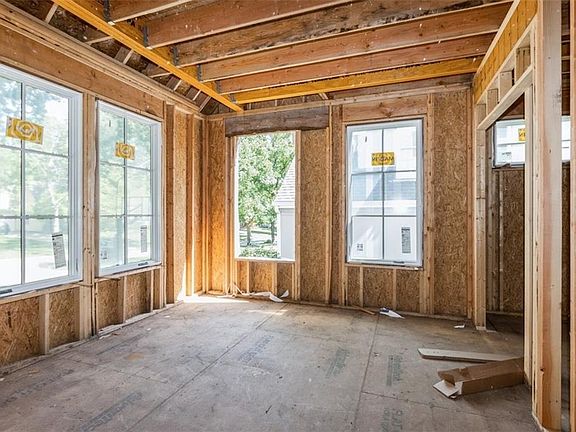 5th image of 5518 Norwood St