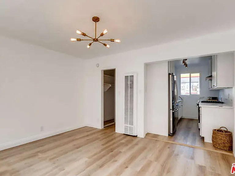 3824 Overland Ave #9 — Photo 5
