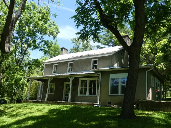 102 Welsh Park Pl #B, Lexington, VA 24450