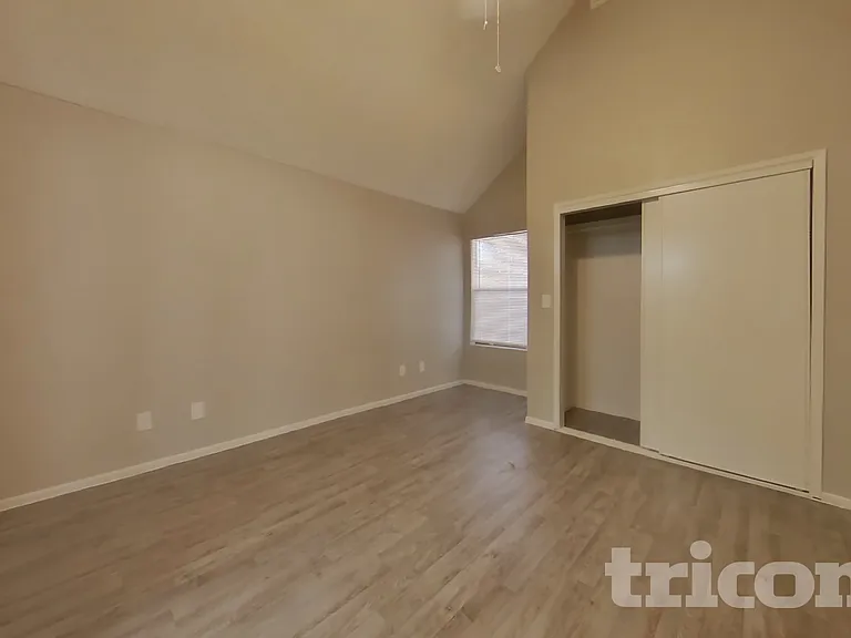 2206 W Monona Dr — Photo 8