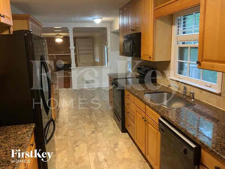 5659 Fern Creek Dr — Photo 5