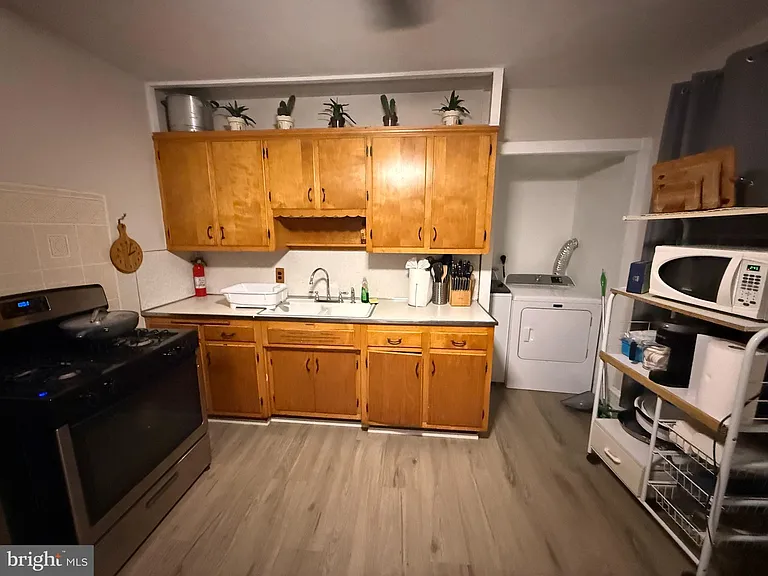 36 W Cedar Ave #B — Photo 3