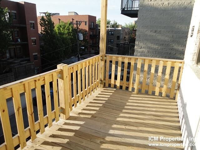 1st image of 3539 N Wilton Ave #1F