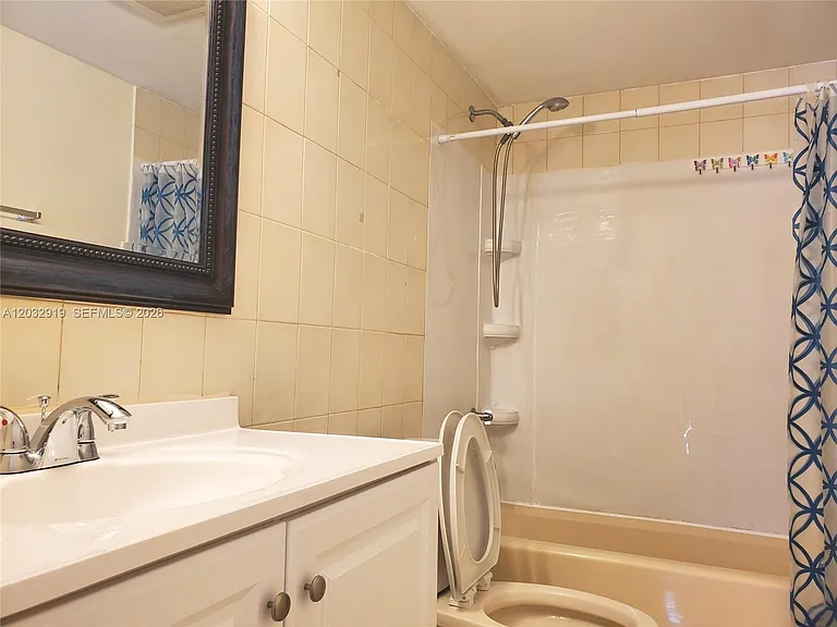 250 NW 107th Ave #106 — Photo 6