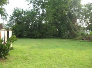 1304 Patrick St, Hampton, VA 23669