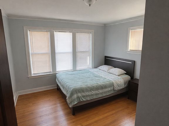 5th image of 6221 W Wabansia Ave #2