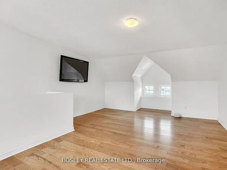 22 Kent Rd — Photo 28