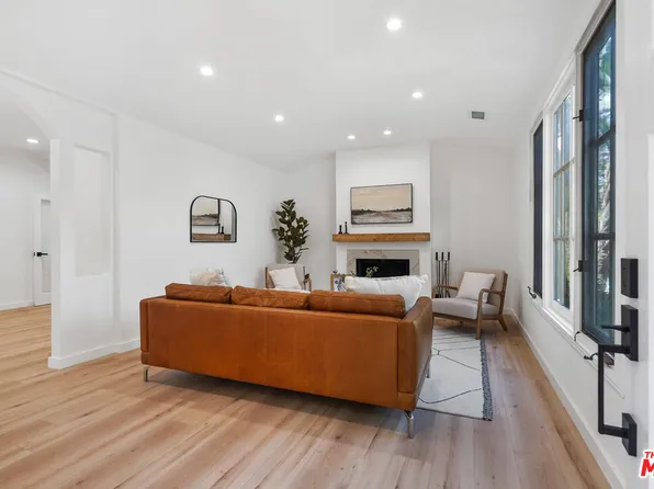 138 N La Jolla Ave, Los Angeles, CA 90048