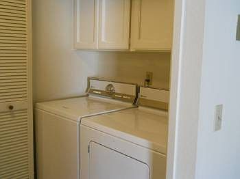 2nd image of 575 Tyndall St APT 9