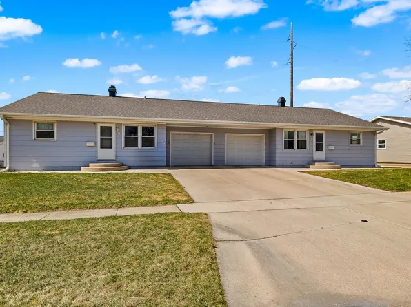 413 N Glenview Ave, Brillion, WI 54110