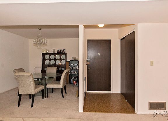 4th image of 4910 W Oakwood Dr APT C