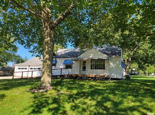 1247 S Main St, Canton, IL 61520