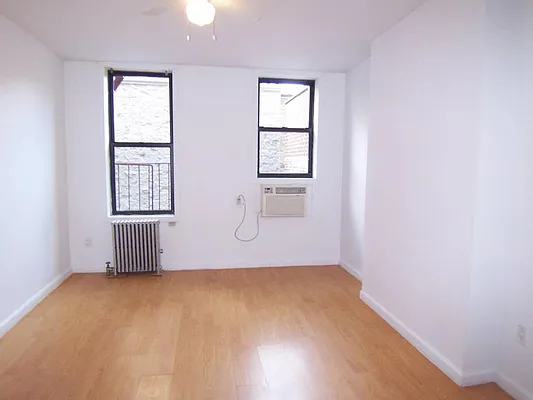 Rented by Town Residential | media 11