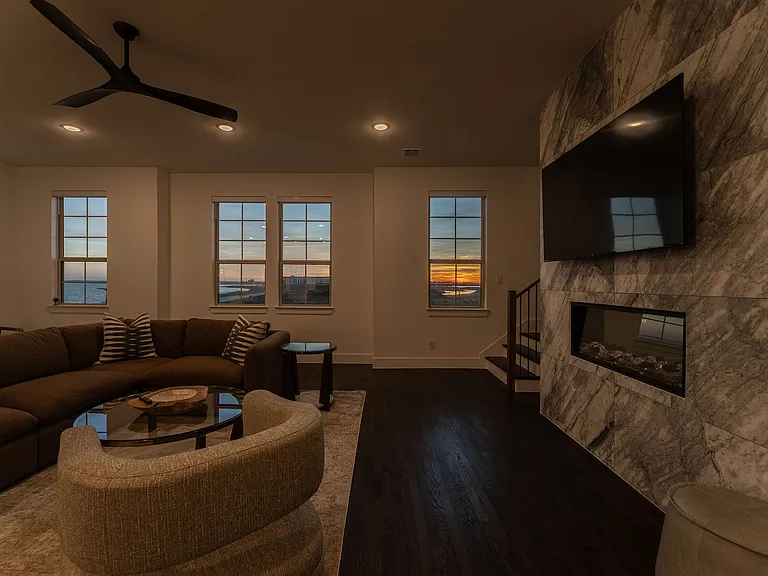 1113 Marc Pl — Photo 18
