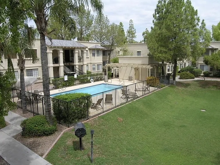 925 S Longmore #201 — Photo 21