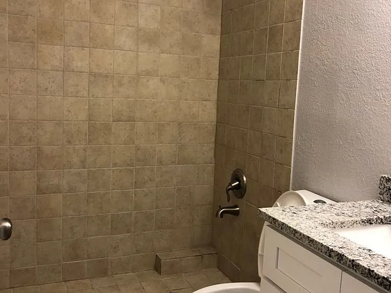 355 Weathersfield Ave — Photo 3