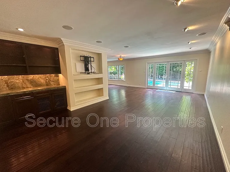 23338 Los Encinos Way — Photo 6