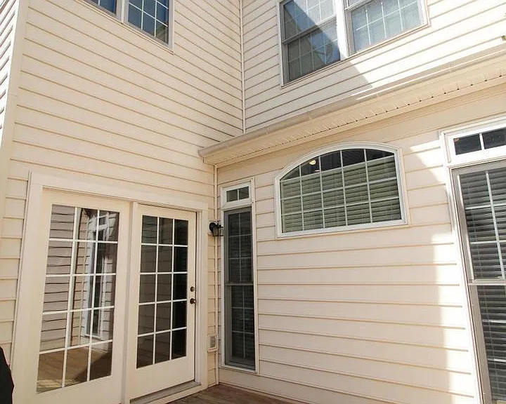 4553 Fair Valley Dr — Photo 24