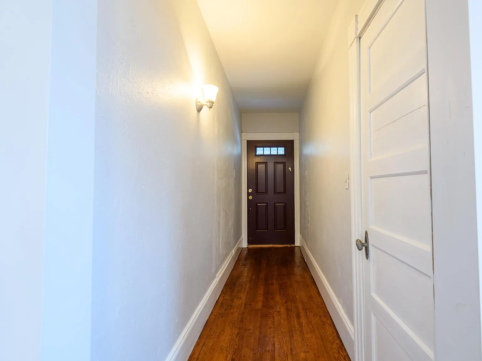 180 Milford St — Photo 2