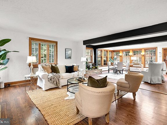 4th image of 9218 Colesville Rd