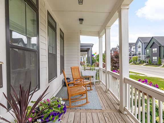 4th image of 1821 Alvord St