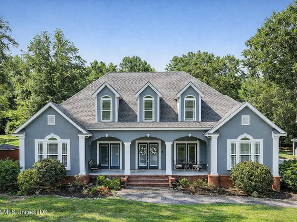 5402 Huckleberry Ln, Moss Point, MS 39562