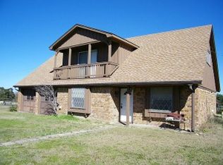 5208 Faist Rd, Burton, TX 77835